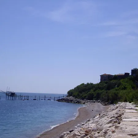 Sea View 10 Minute Walk To The Sea Apartament